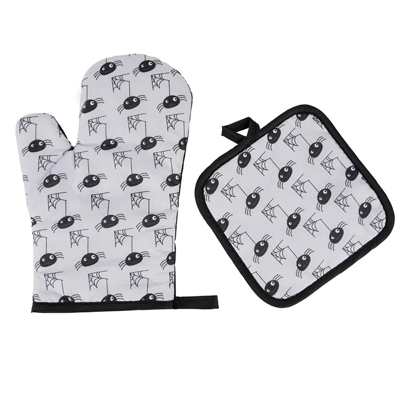 Halloween Kitchen Gloves & Mits (2 Pcs)