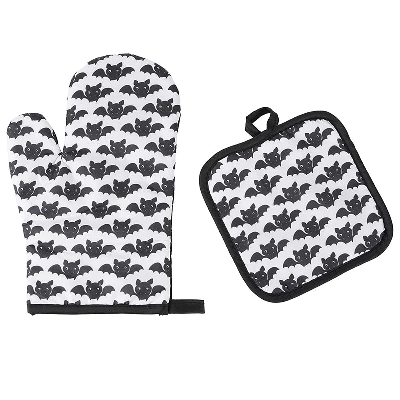 Halloween Kitchen Gloves & Mits (2 Pcs)