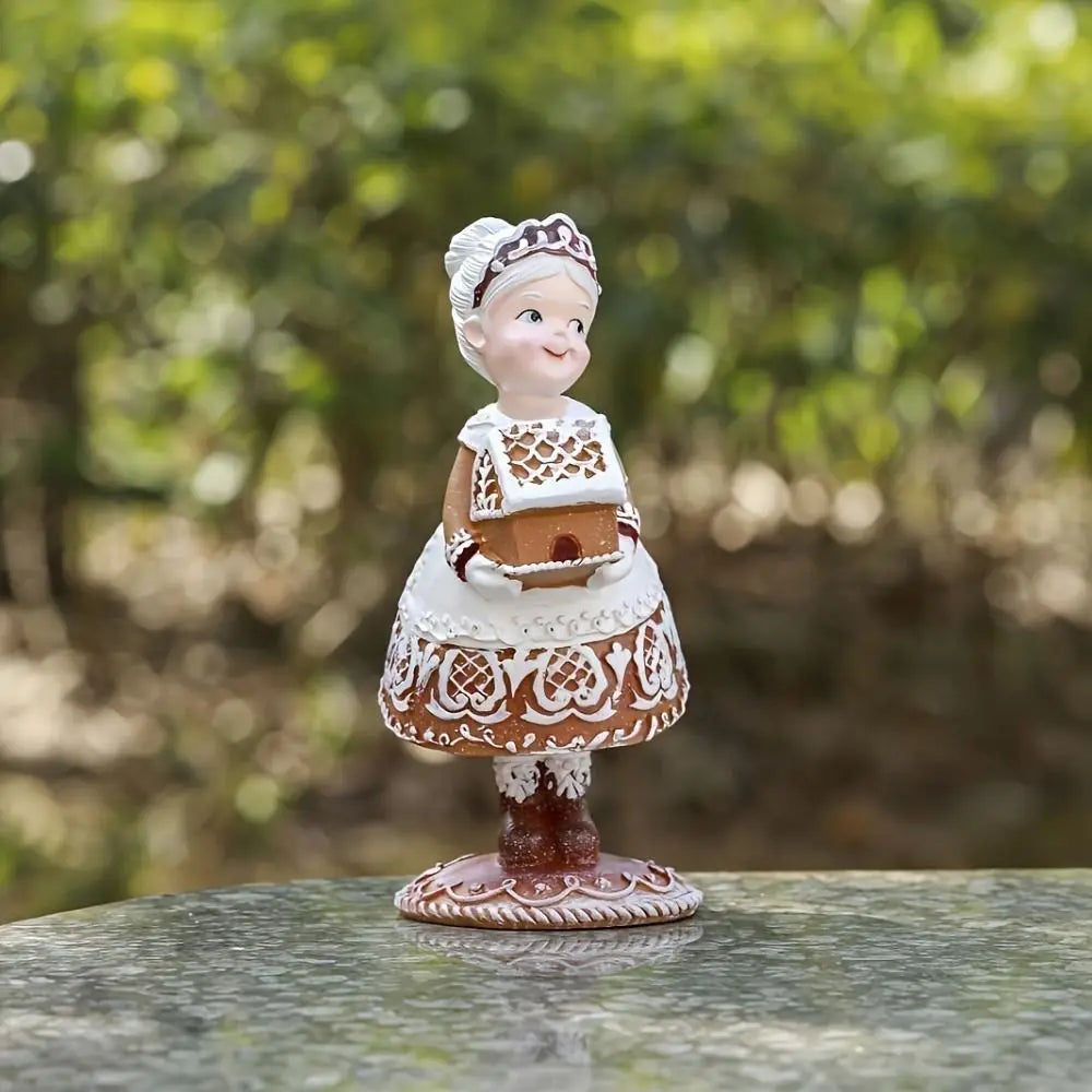 Santa Claus and Mrs. Claus Exquisite Figurine