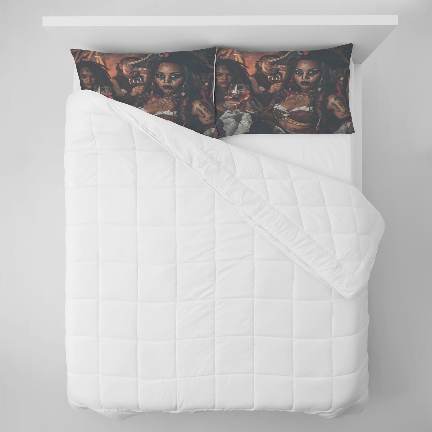 Dagger Diva Pillowcase Set