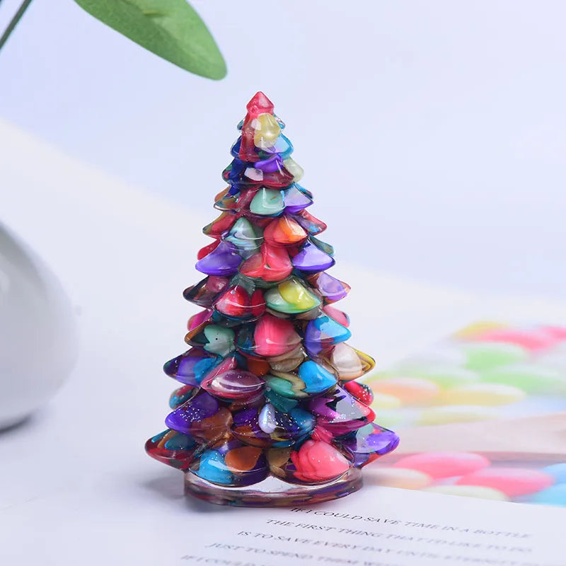 Natural Hand-Made Mold Crystal Gravel Resin Christmas Tree