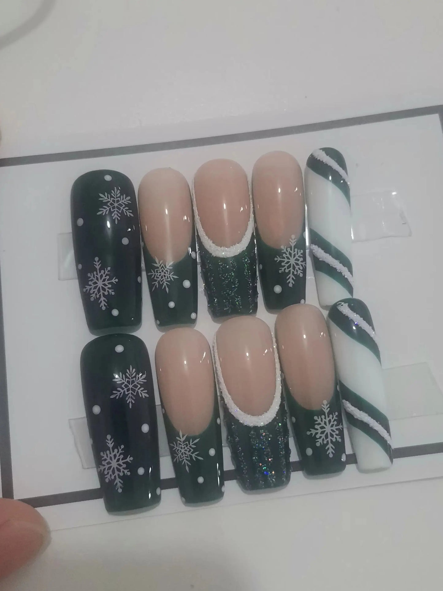 Holiday Press-On Nails